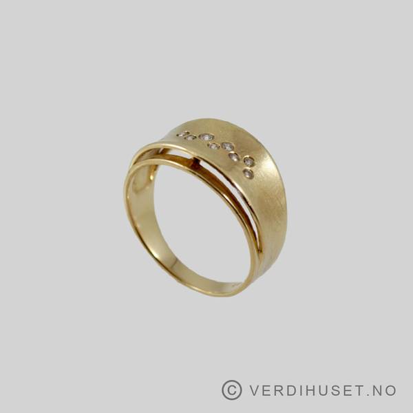 Hovedbilde Ring i 14 K gull med 8 diamanter
