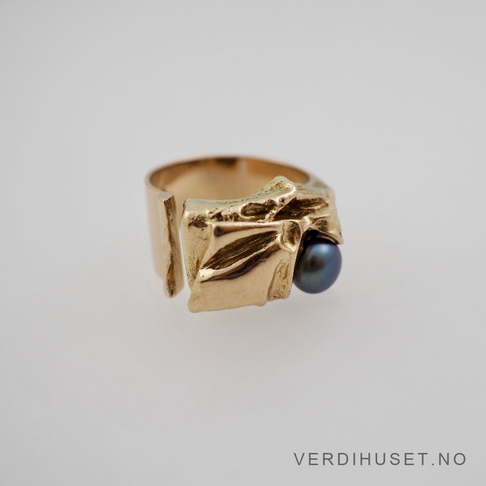 Lapponia-ring i 14 K gull med perle