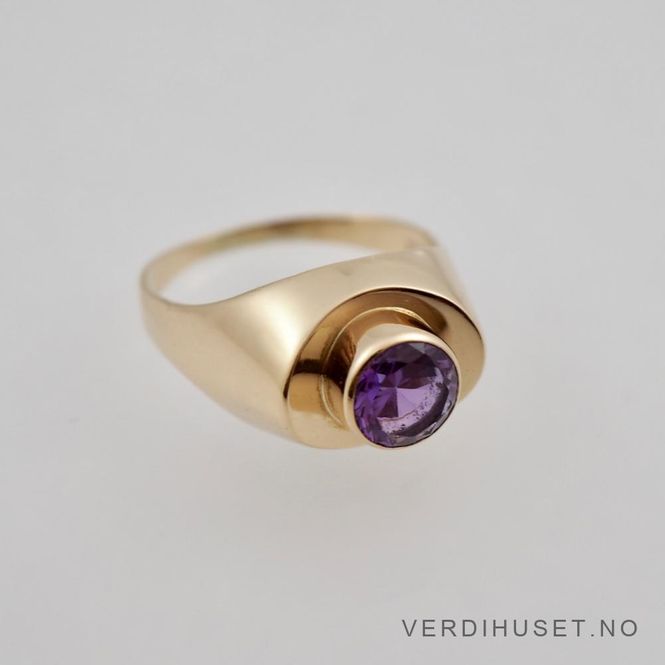 Hovedbilde Ring i 14 K gull med rosa sten