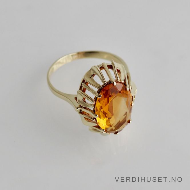 Hovedbilde Ring i 14 K gull med oval gul sten