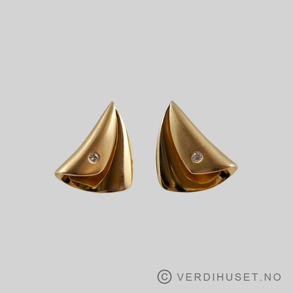 Hovedbilde Ørepynt i 14 K gull med blank sten