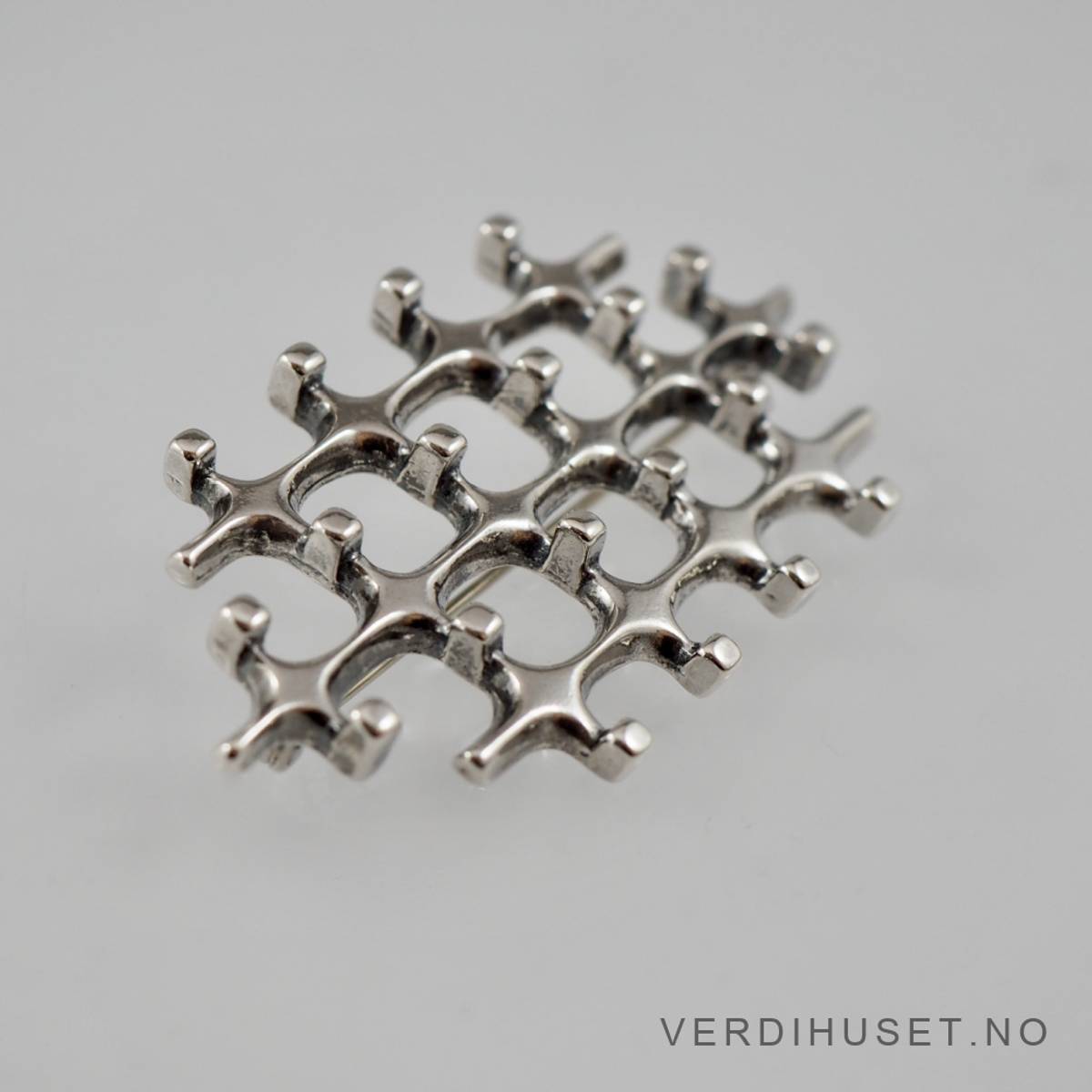 Brosje i sølv - Uni D-A