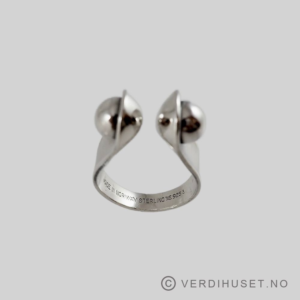 Ring i sølv - Aksel Holmsen
