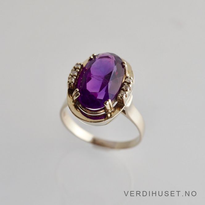 Hovedbilde Ring i 14 K gull med stener