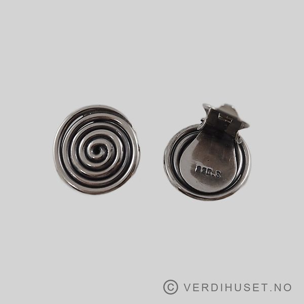 Hovedbilde Øreklips i oksidert sølv