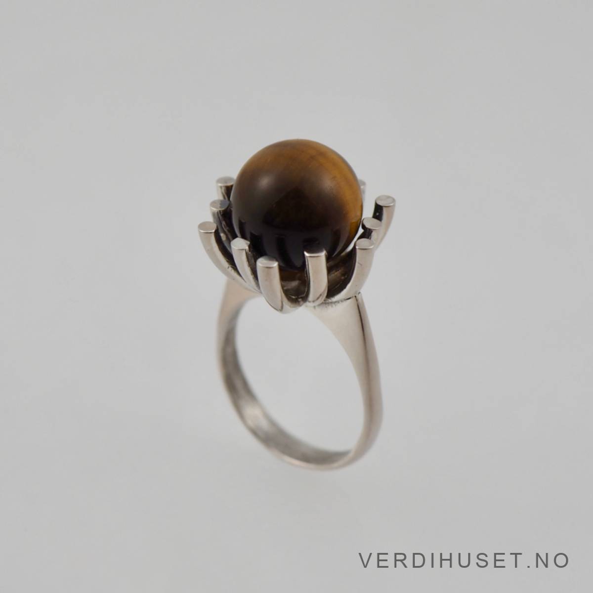 Ring i sølv med tigerøye