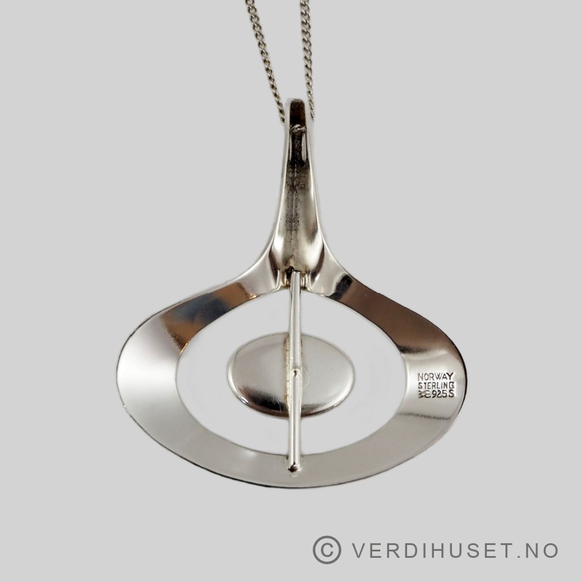 Anheng i sølv med grønn sten - Aksel Holmsen