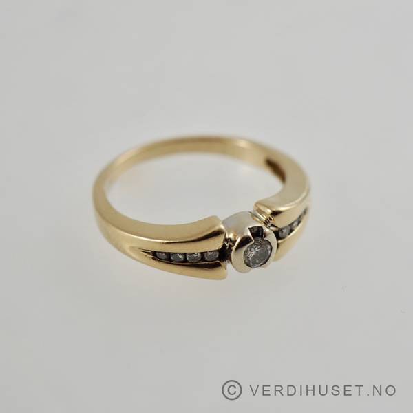 Hovedbilde Ring i 14 K gull med blanke stener