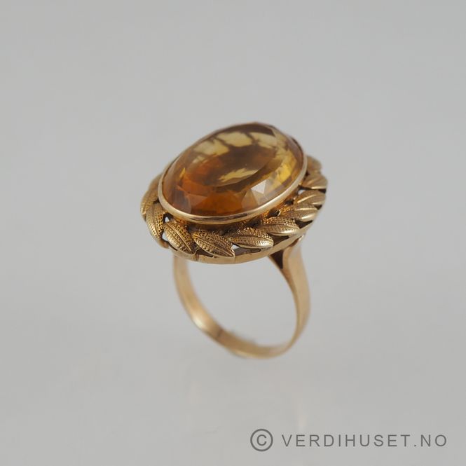 Hovedbilde Ring i 14 K gull med orange sten