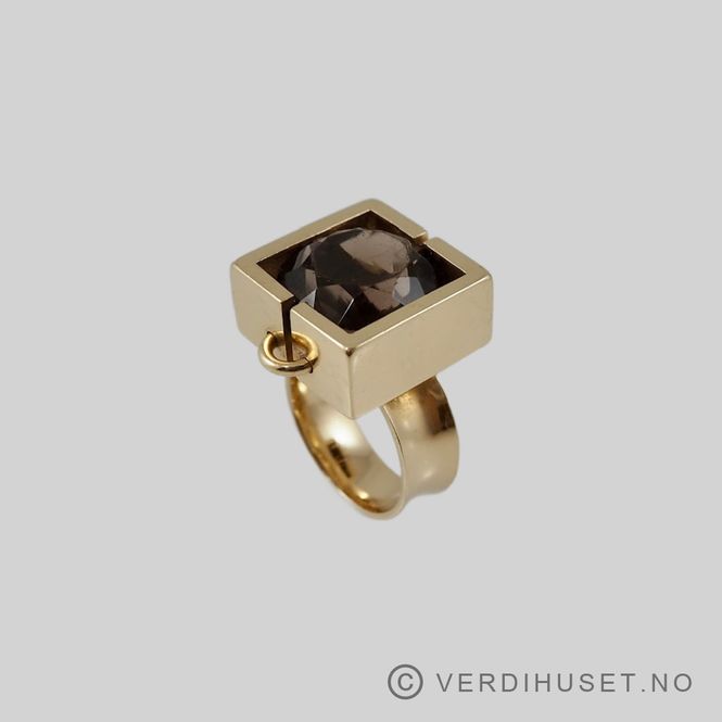 Hovedbilde Ring i 14 K gull med brun sten