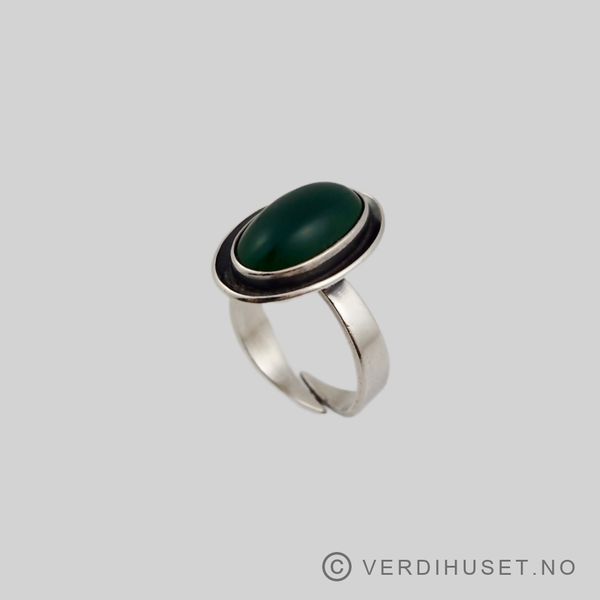 Hovedbilde Ring i sølv med grønn sten - N.E. From, Danmark