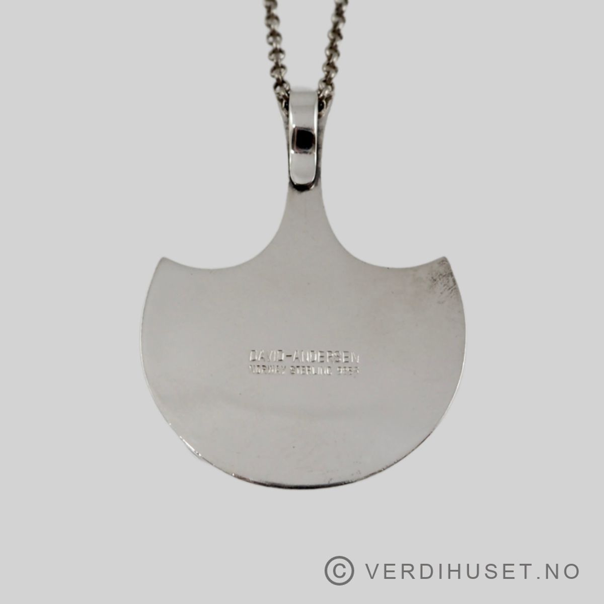 Anheng i sølv med grønn emalje - Toril Bjorg/D-A