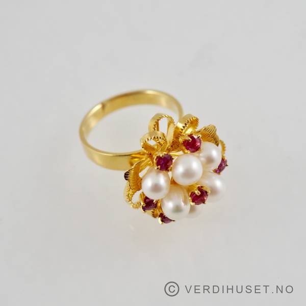 Hovedbilde Ring i 14 K gull med perler og røde stener