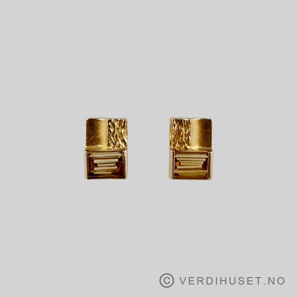 Hovedbilde Ørepynt i 14 K gull med champagne-farget sten