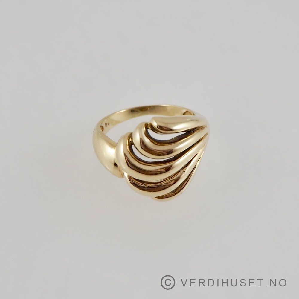 Ring i 14 K gull 